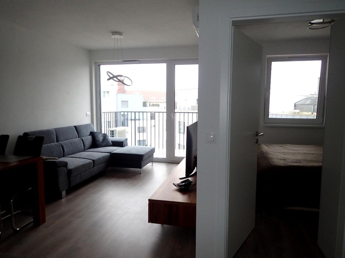 Apartment In The Old Town Bratislava Exterior foto